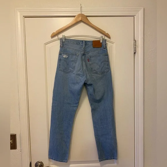 Levi’s 501 High Waisted Jeans - Picture 3 of 5